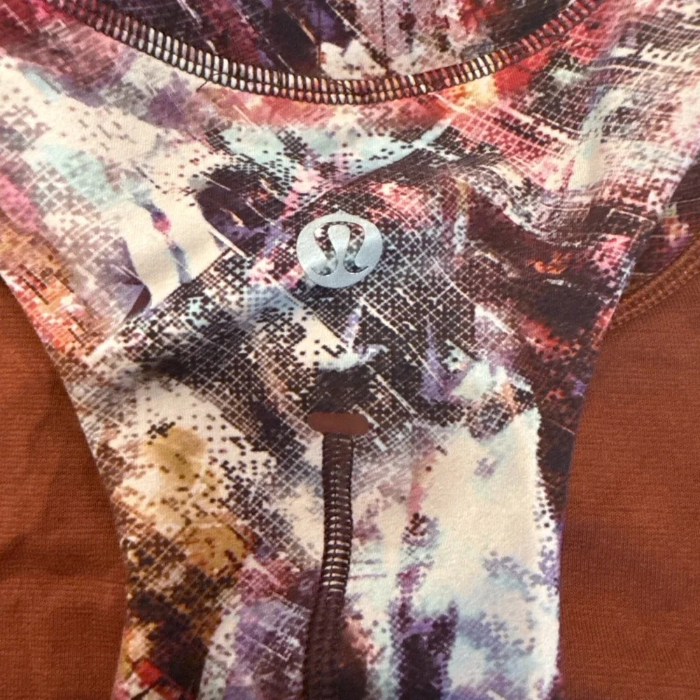 Lululemon Abstract Print Racerback Sports Bra Tank Top Women’s Size 4